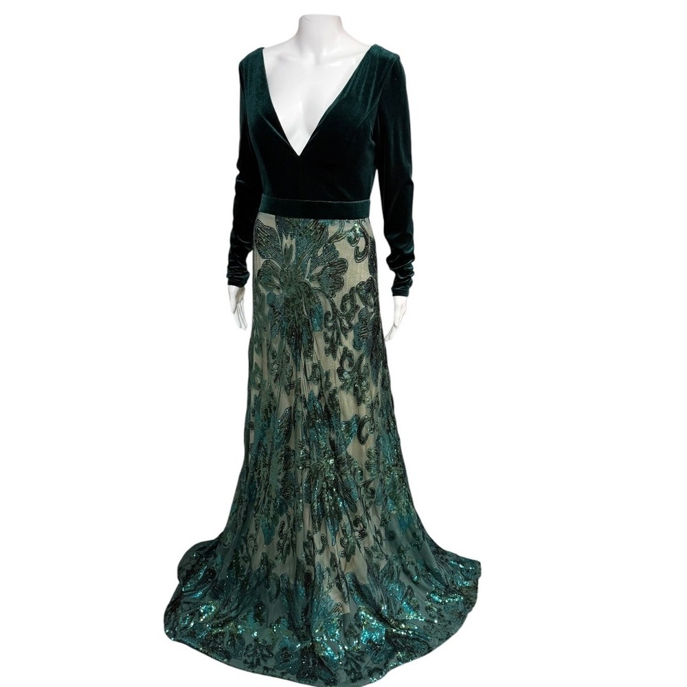 Giffniseti Emerald Green Velvet Sequin Lace Open Back Long Sleeve Gown Size M